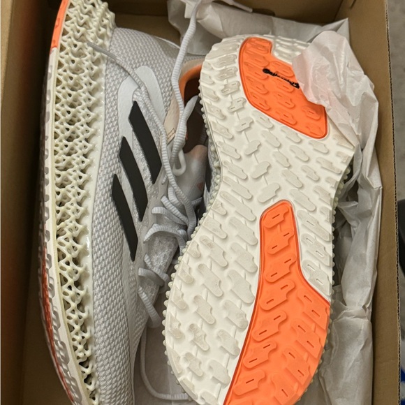 NIB Size 9 - adidas 4DFWD 2 Cloud White Bliss Orange Women's - Picture 3 of 3